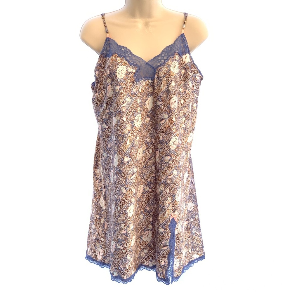 Victoria's Secret Periwinkle Purple & Floral Lace Satin Chemise Slip Dress, L
